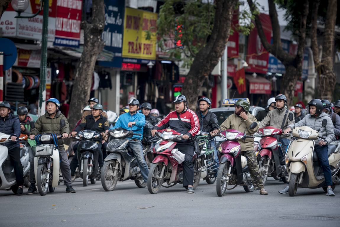 Wat te doen in Hanoi - Scooters