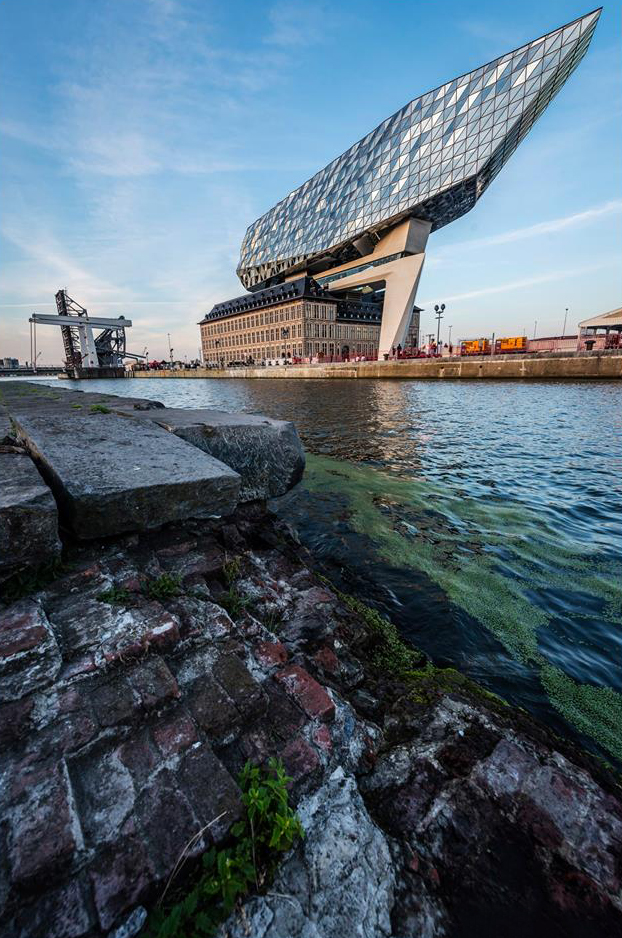 Het nieuwe Port of Antwerp Havenhuis van Zaha Hadid