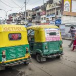 Twee Tuktuks op Chadni Chowk New Delhi