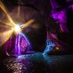 Kamperen in Viroinval - Grottes de Neptune lichtshow