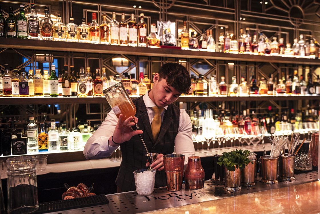 Cocktailbars in Antwerpen - Henry's Bar